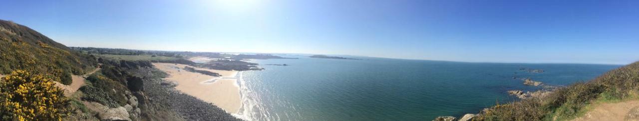 Suite A 800M De La Plage Saint-Lunaire Buitenkant foto